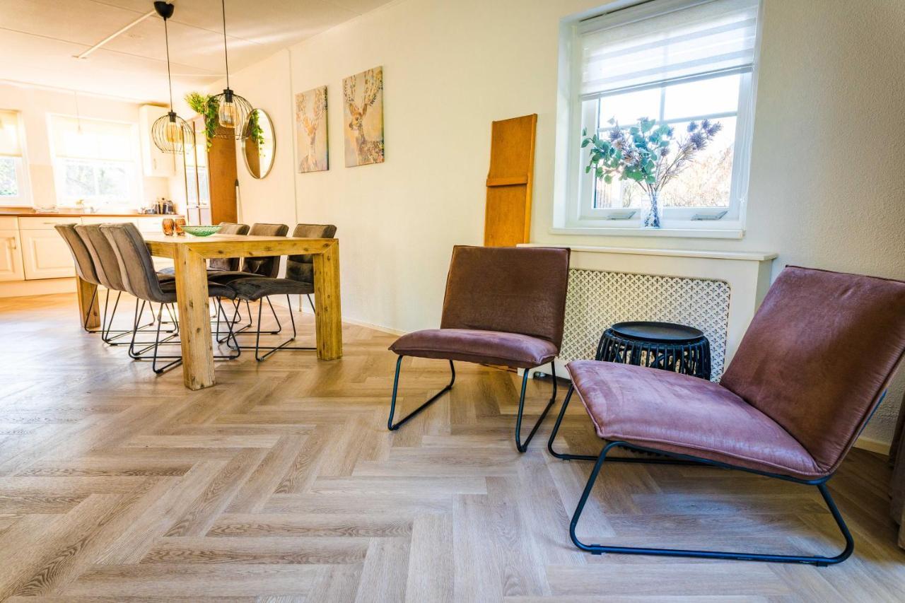 Luxe Vakantiehuis In Het Bos Met Jacuzzi En Sauna ลุนเทเรน ภายนอก รูปภาพ