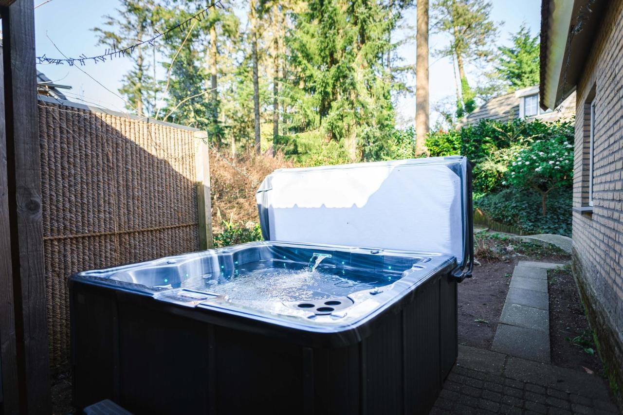 Luxe Vakantiehuis In Het Bos Met Jacuzzi En Sauna ลุนเทเรน ภายนอก รูปภาพ